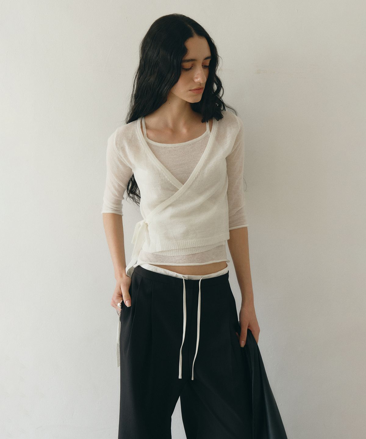로우타이드(LOW TIDE) ALPACA LAYERED WRAP KNIT [IVORY]
