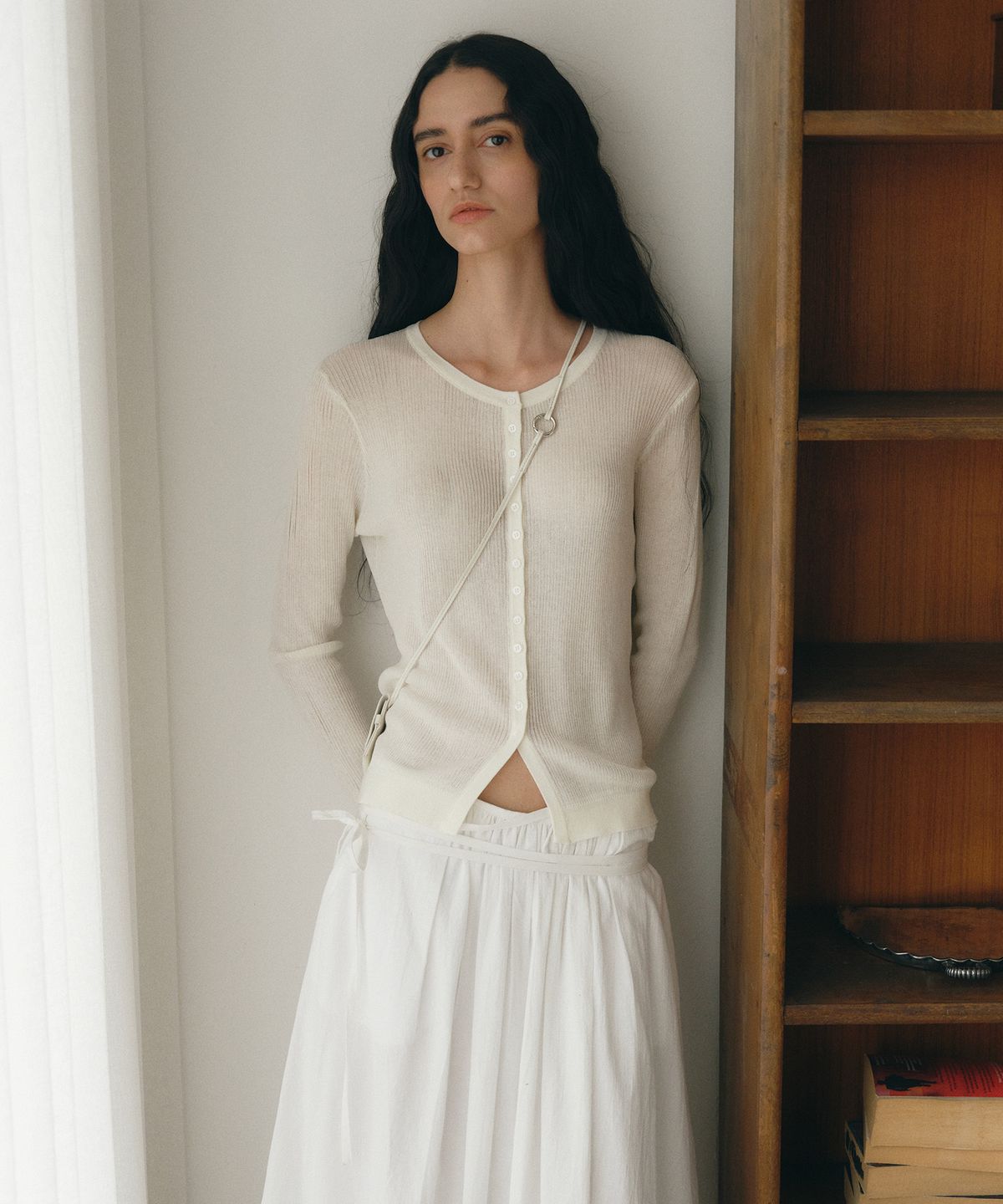 로우타이드(LOW TIDE) RIBBED BUTTON CARDIGAN [IVORY]