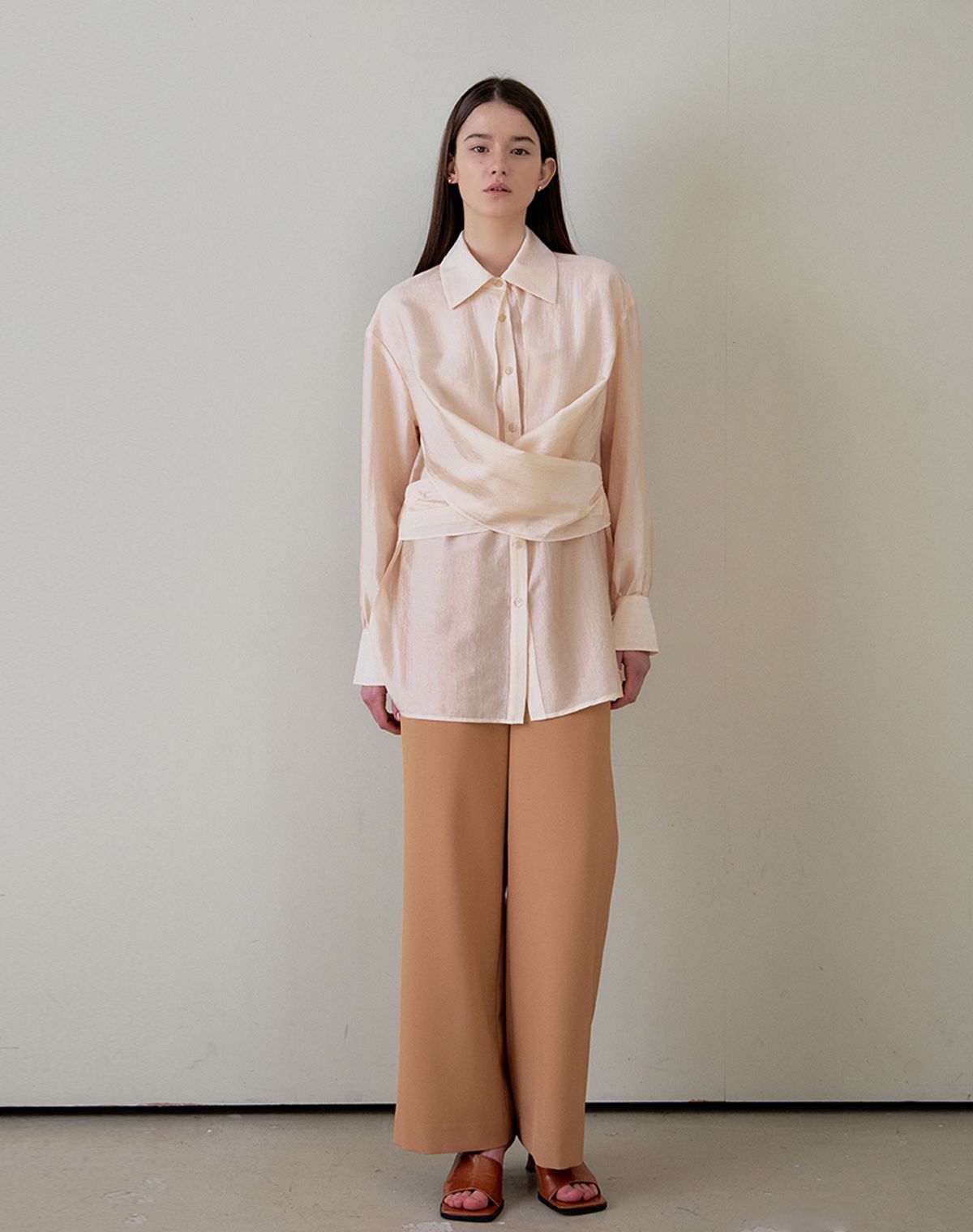 지에마르(GIEMAR) X BLOUSE PEACH 엑스 블라우스 피치