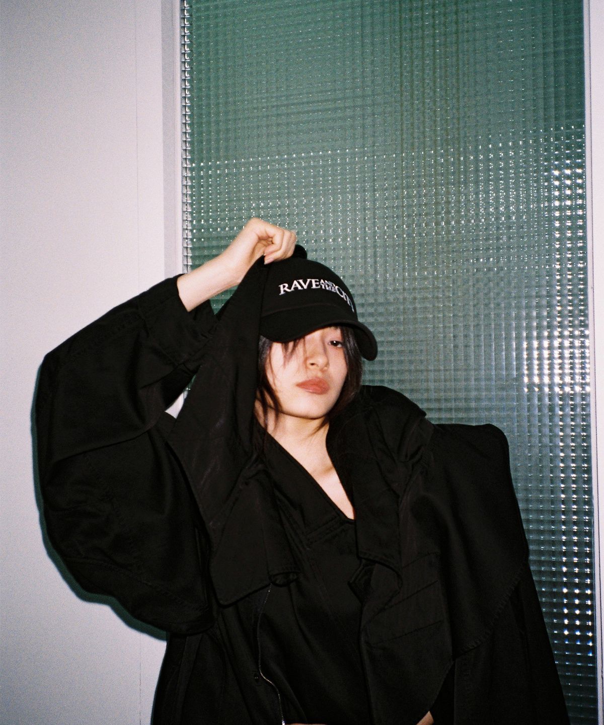 트웬티에잇(TWENTYEIGHT) Twenty Eight Rave and the city Ballcap [Black]