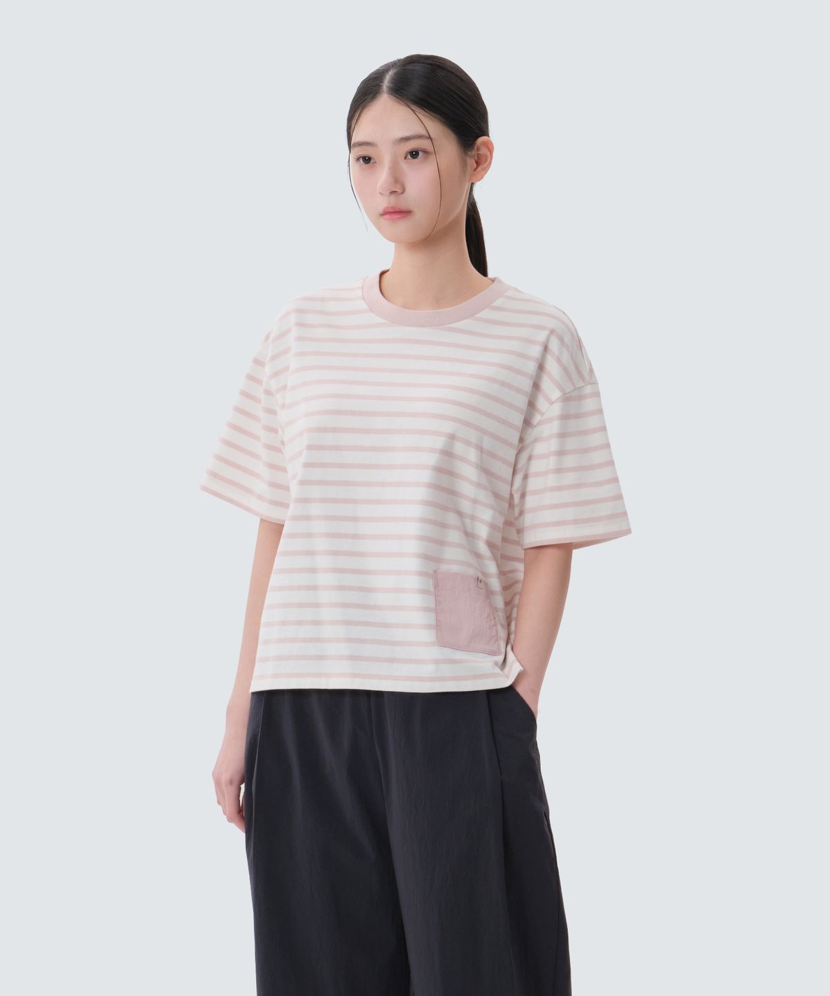 스노우피크 어패럴(SNOWPEAK APPAREL) 코튼 여성 스트라이프 세미크롭 반팔 티셔츠 (S25MWFTS69) Light Pink