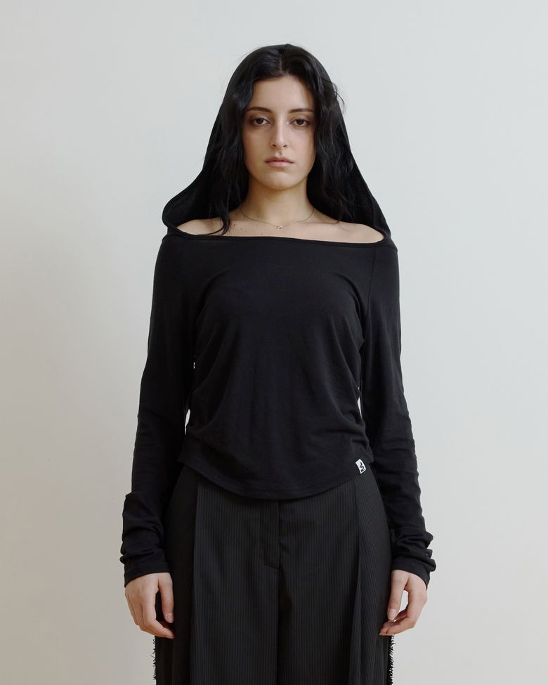 OHNE OFFSHOULDER HOODIE (BLACK)