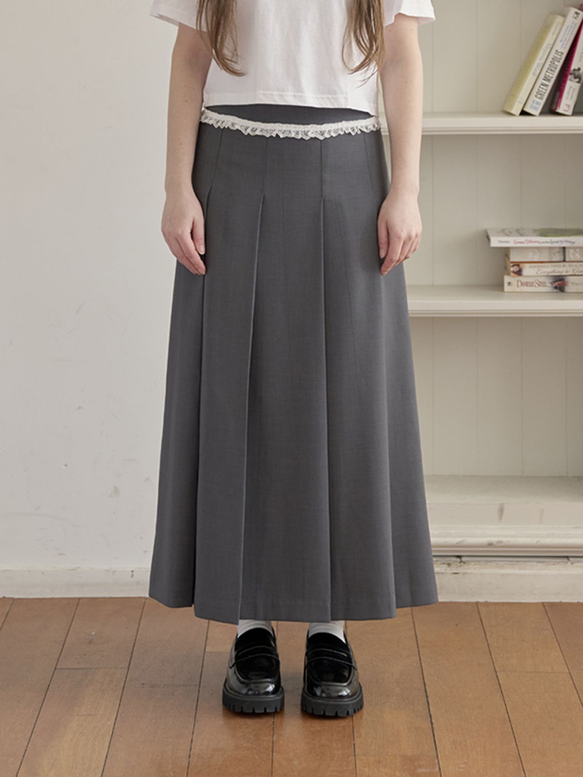 미에르꼴레스(MIERCOLES) LACE DETAIL PLEATS SKIRT [gray]