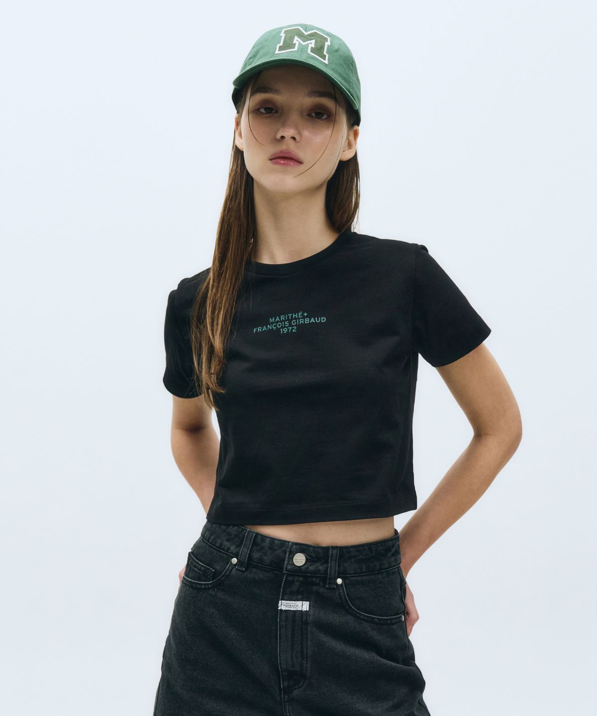 마리떼 프랑소와 저버(MARITHÉ + FRANҪOIS GIRBAUD) W LETTERING CROP TEE black