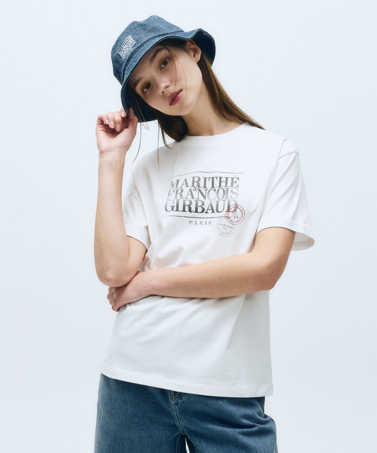 마리떼 프랑소와 저버(MARITHÉ + FRANҪOIS GIRBAUD) CLASSIC LOGO STAMP TEE white