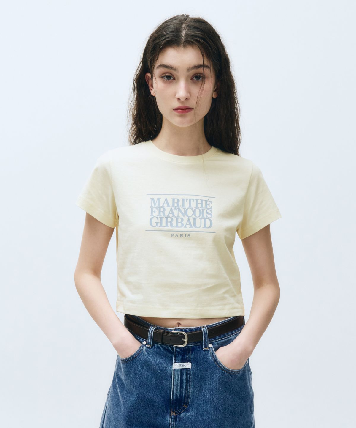 마리떼 프랑소와 저버(MARITHÉ + FRANҪOIS GIRBAUD) W CLASSIC LOGO CROP TEE cream