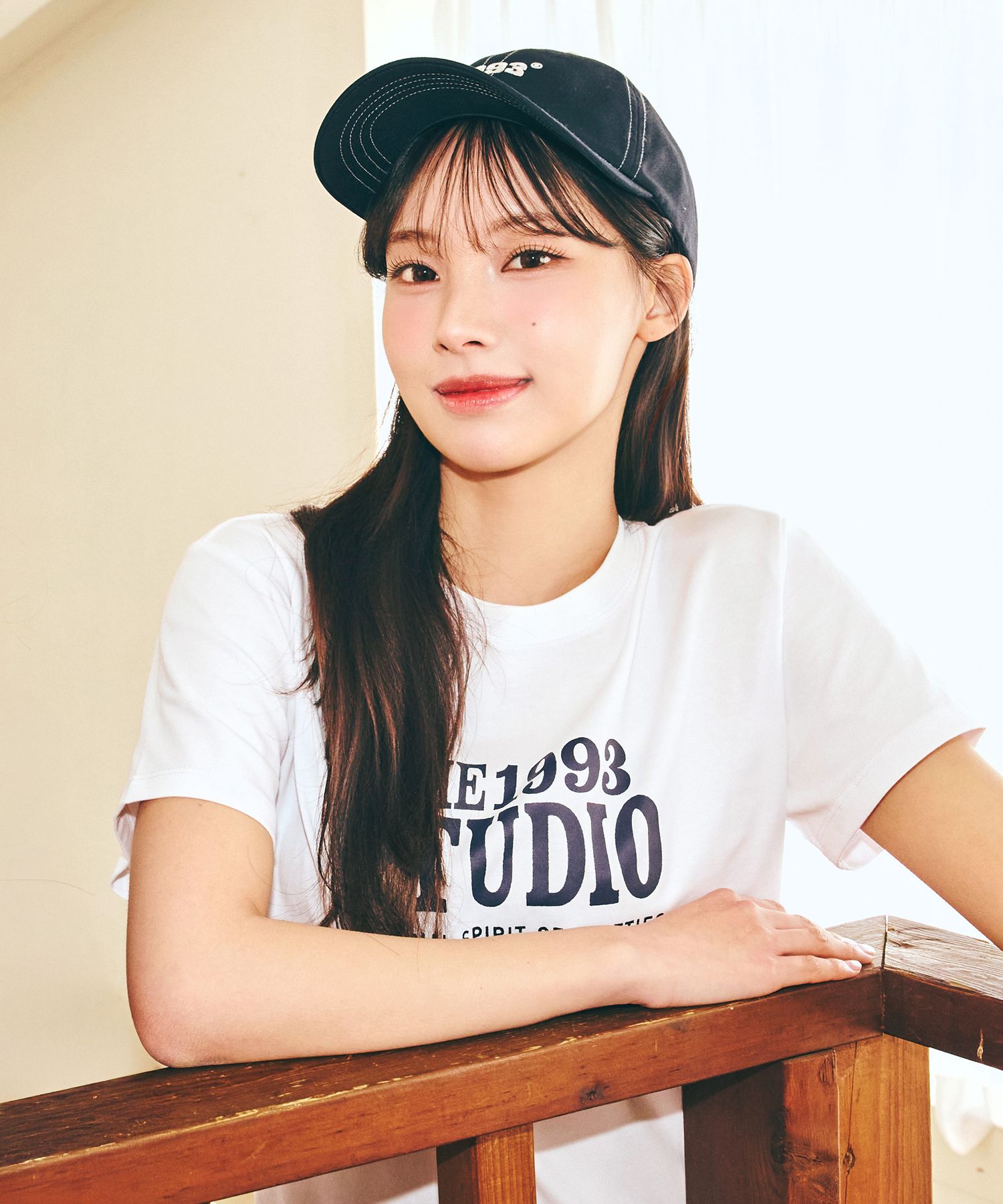 【1993studio】25SS★ Studio Women Regular Fit T-Shirt MUSINSA | 1993STUDIO Studio Women Regular Fit T-Shirt_White