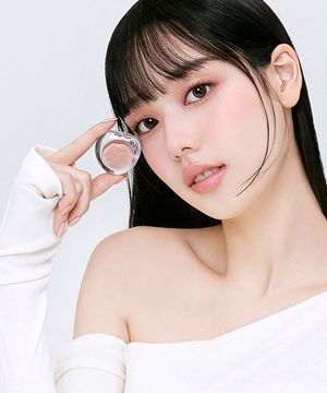 왓츠 인 마이 아이즈 2개