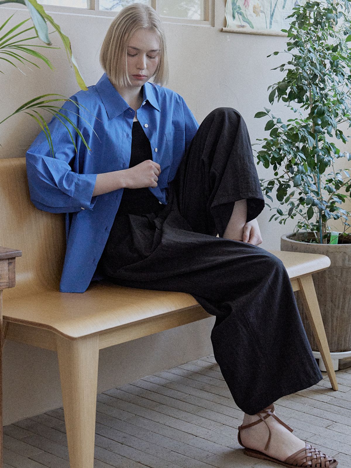 아방(AVANT-G) Round Sleeve Overfit Shirt - BLUE
