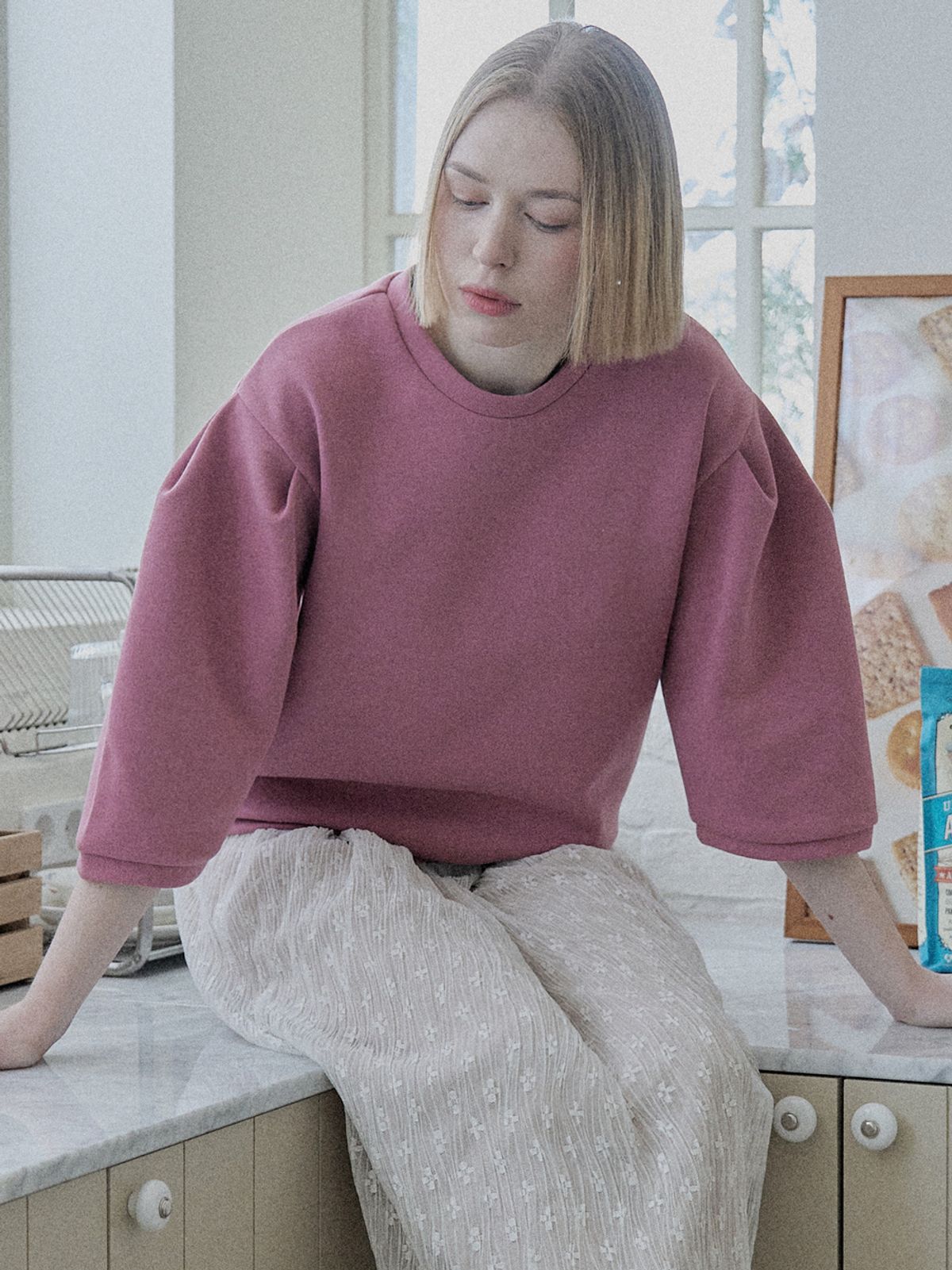 아방(AVANT-G) Dart Sleeve Sweatshirt - PINK