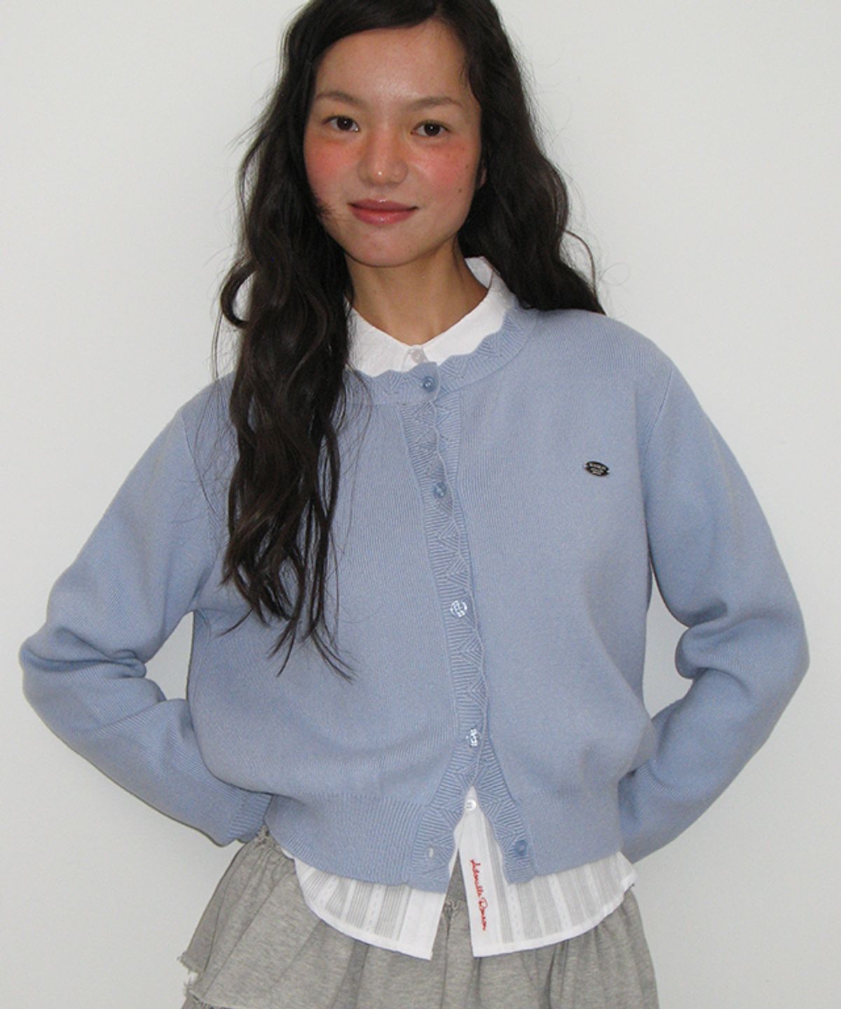 론론(RONRON) SCALLOP LINED BASIC KNIT CARDIGAN SOFT BLUE
