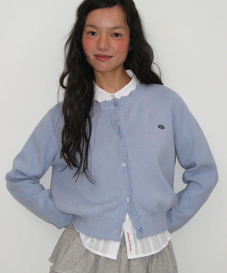 SCALLOP LINED BASIC KNIT CARDIGAN SOFT BLUE