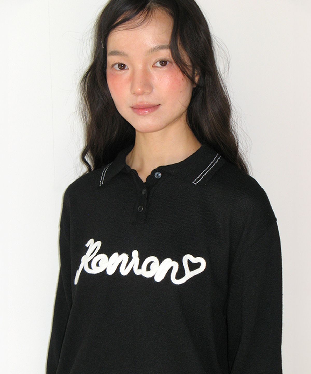 론론(RONRON) HAND MADE LOGO COLLAR KNIT PULLOVER BLACK