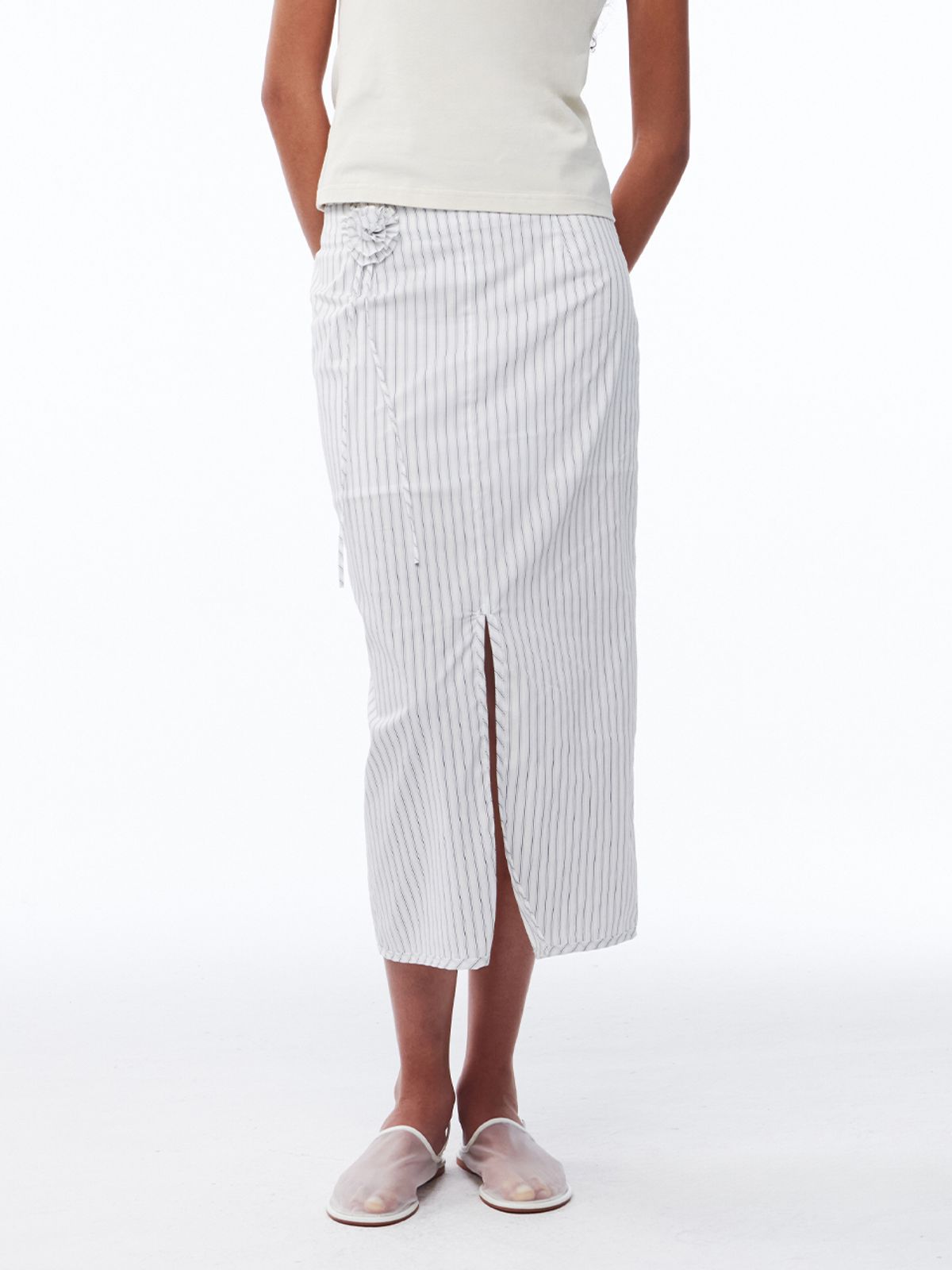 기준(KIJUN) Stripe Corsage Long Skirt Off-White Stripe