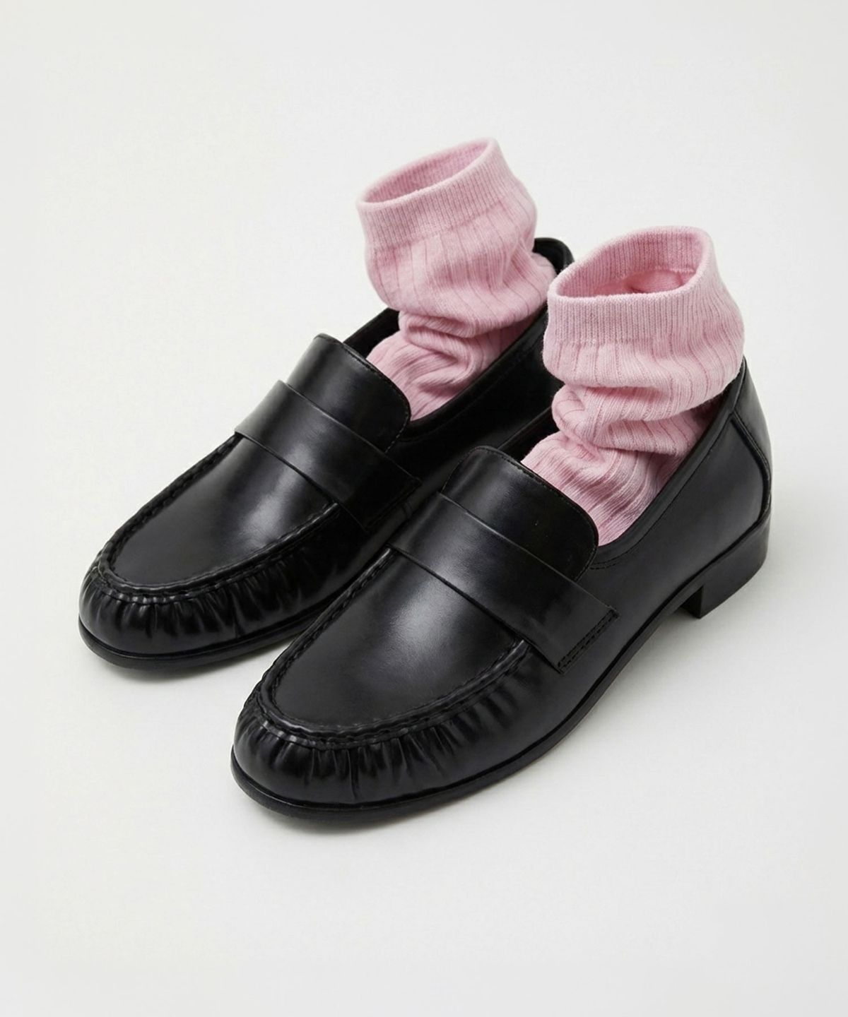 마크모크(MAC MOC) Marilyn 마릴린 스크런치 토 뉴 클래식 로퍼_2color 3cm
