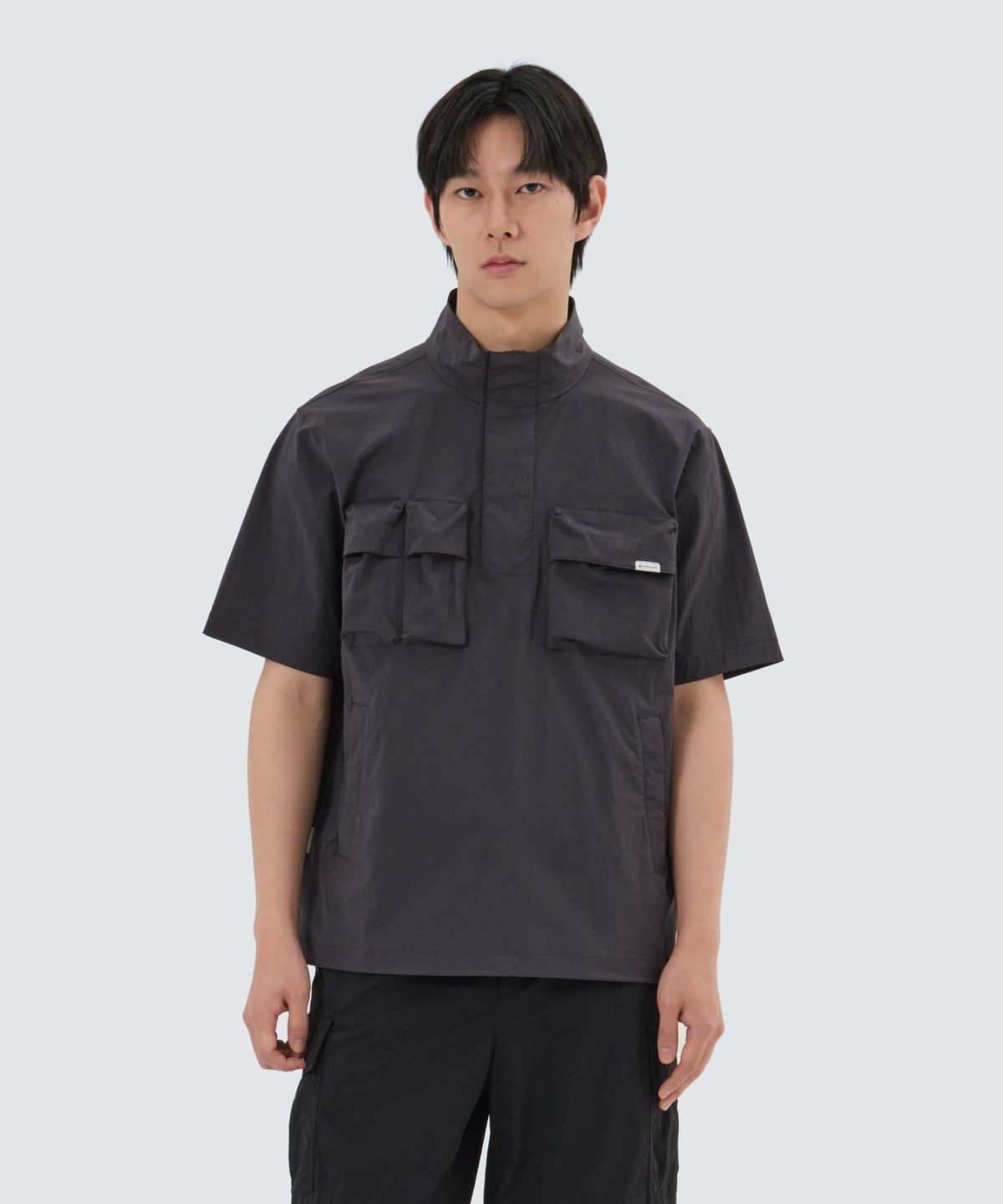 스노우피크 어패럴(SNOWPEAK APPAREL) 루트 스탠드넥 반팔 아노락 (S25MMRAN64) Charcoal