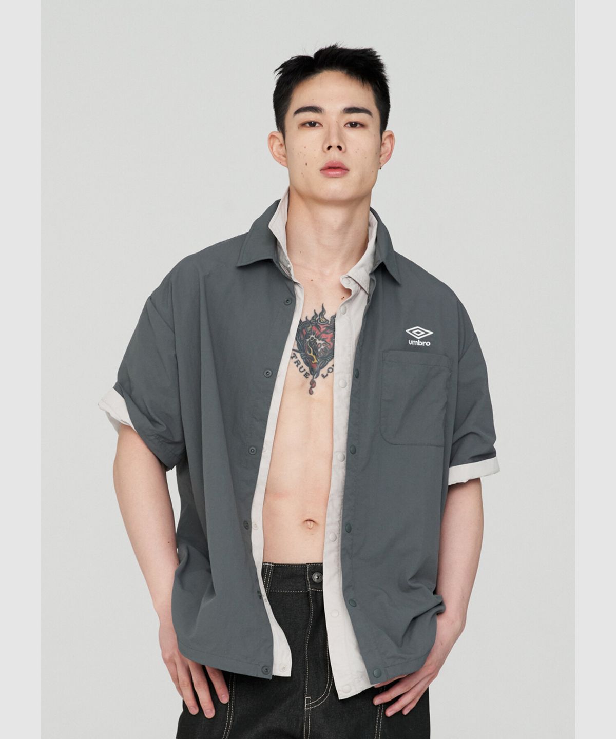 엄브로(UMBRO) 클래식 반팔 카라 셔츠 카키(UQ221CJK44)