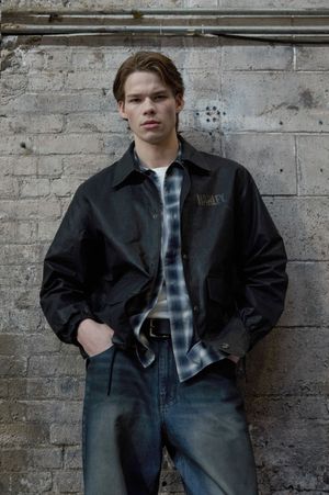 코팅 코치 자켓 _블랙 HH15103206