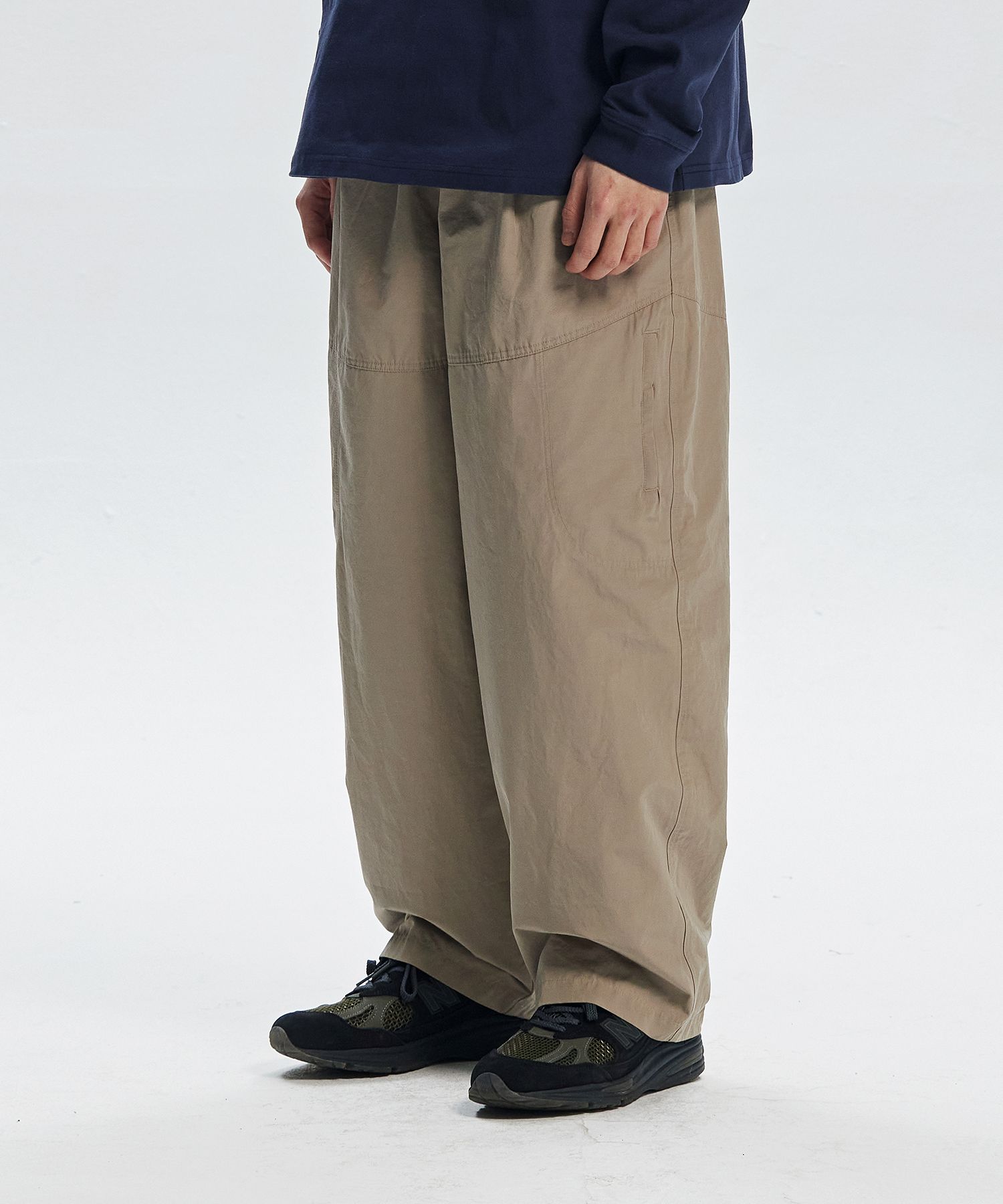 [ PUNCHLINE]★25SS★韓国人気★WORKS POCKET BALLOON PANTS Frizmworks POCKET BALLOON PANTS - BLACK - The Great Divide