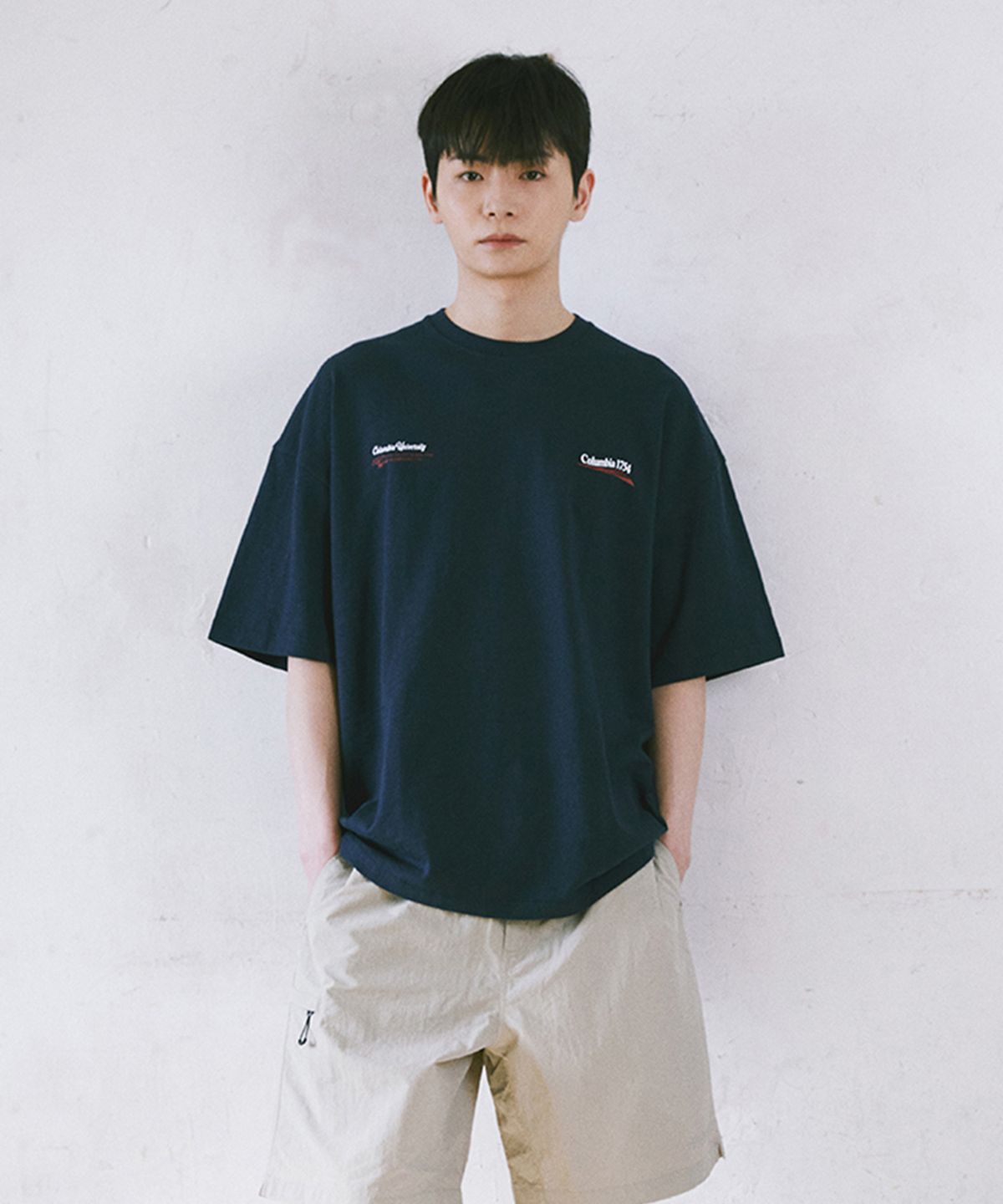 컬럼비아 유니버시티(COLUMBIA UNIVERSITY) CU BIG WAVE LOGO S/S T-SHIRTS 다크네이비
