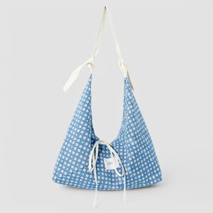 데님 데이지 매듭 숄더백_[라이트블루]