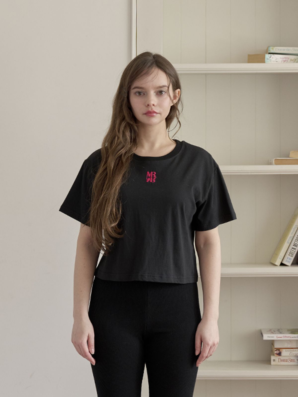 미에르꼴레스(MIERCOLES) MR CROP T-SHIRT [black/pink]