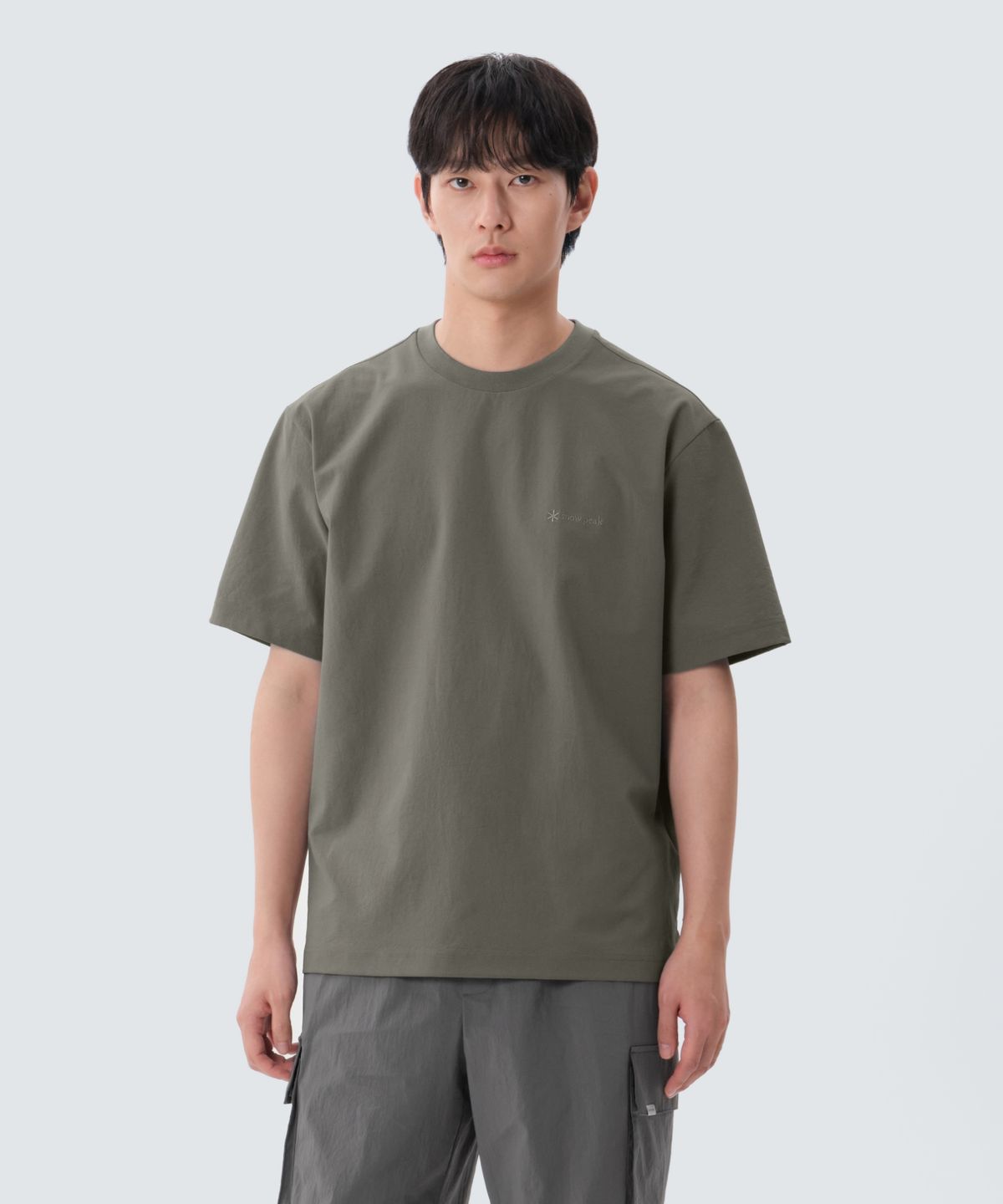 스노우피크 어패럴(SNOWPEAK APPAREL) 클래식 우븐 반팔 티셔츠 (S25MUTTS16) Dark Khaki