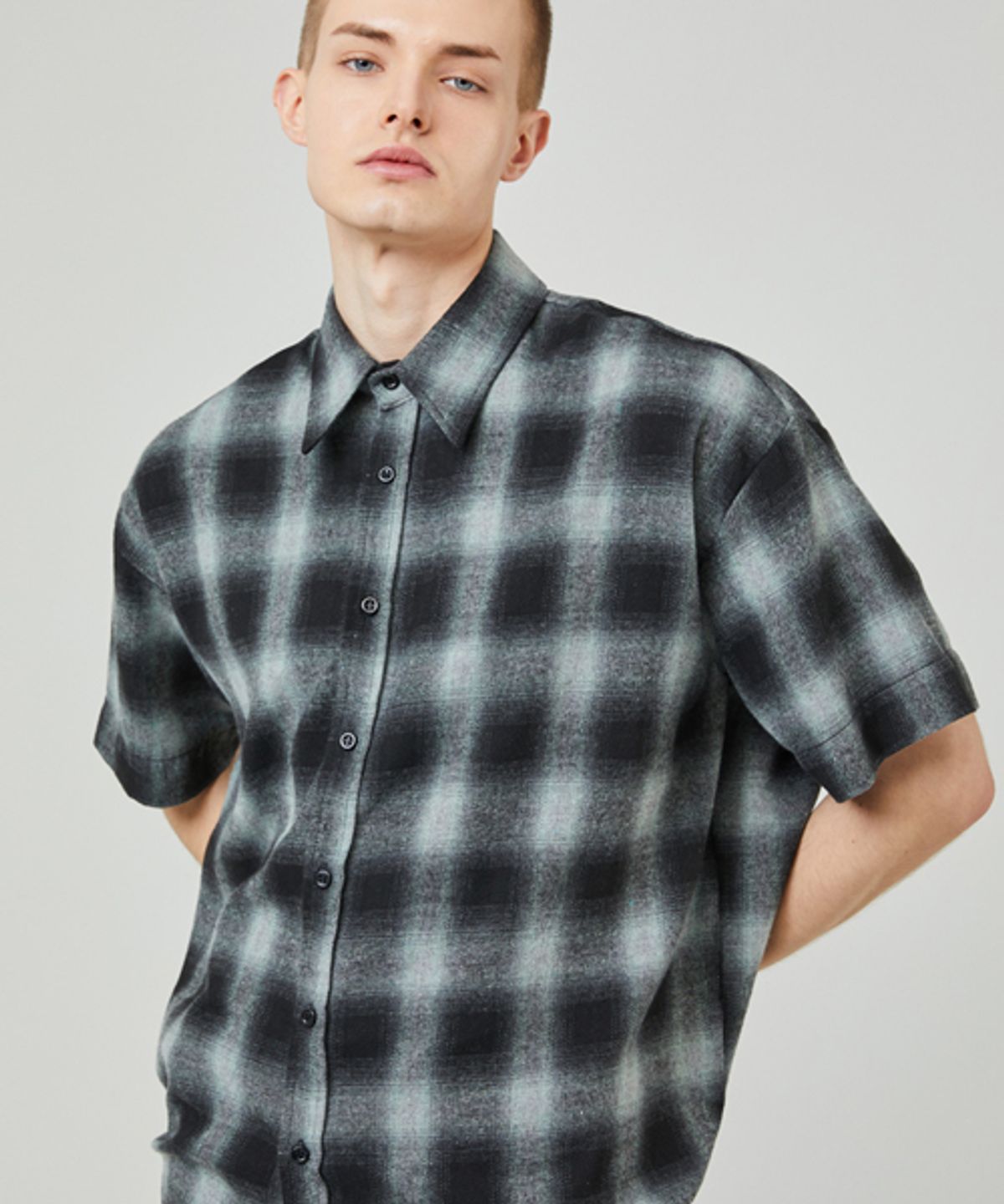 이즈(EASE) OMBRE 1/2CHECK SHIRTS [OVERSIZE FIT]_GREEN_남녀공용