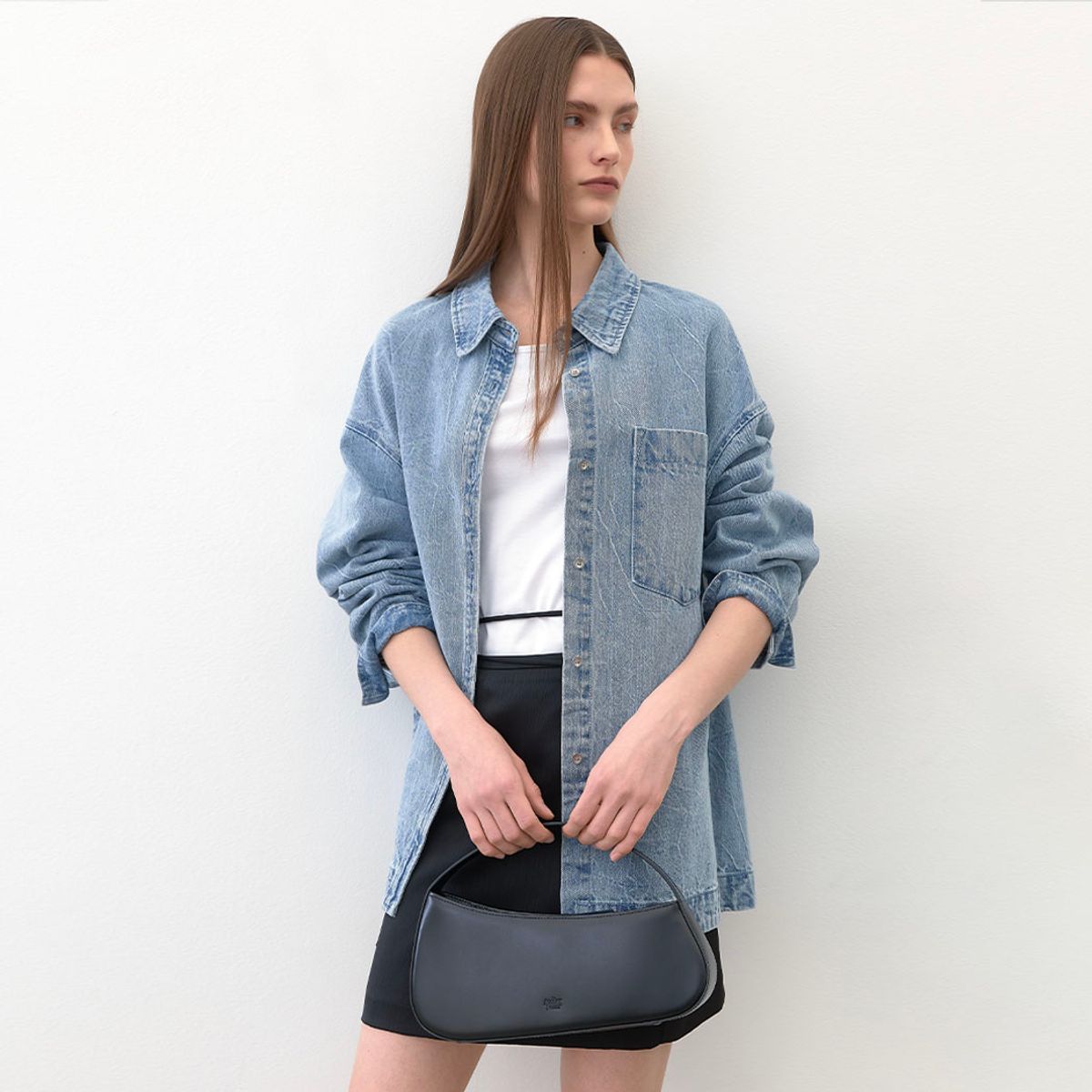 아틀리에 나인(ATELIER NAIN) CURVE UNBALANCED DENIM SHIRT(BL-4303)
