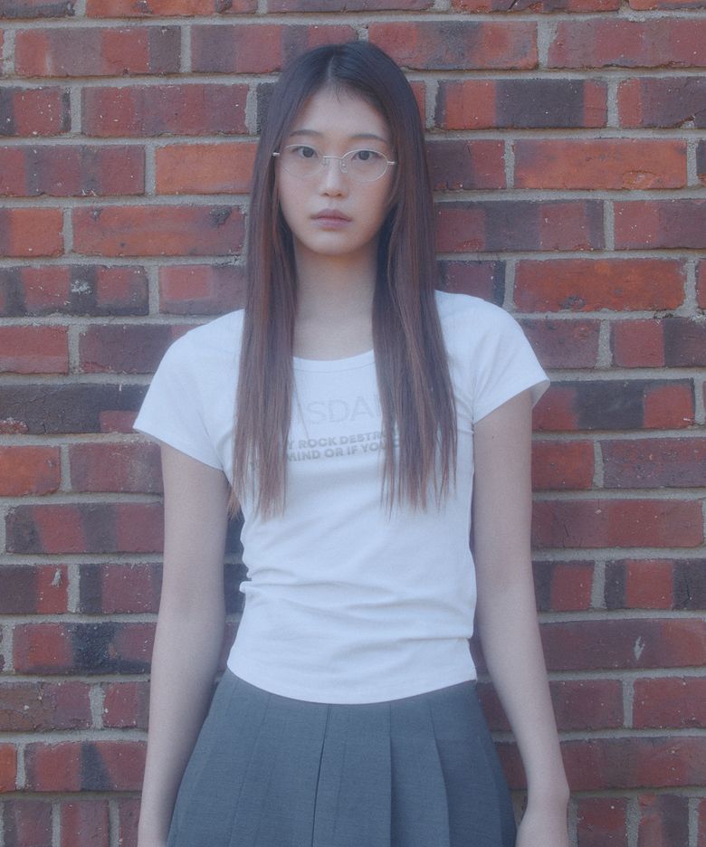 쥬얼 트리밍 하프 티셔츠 화이트
