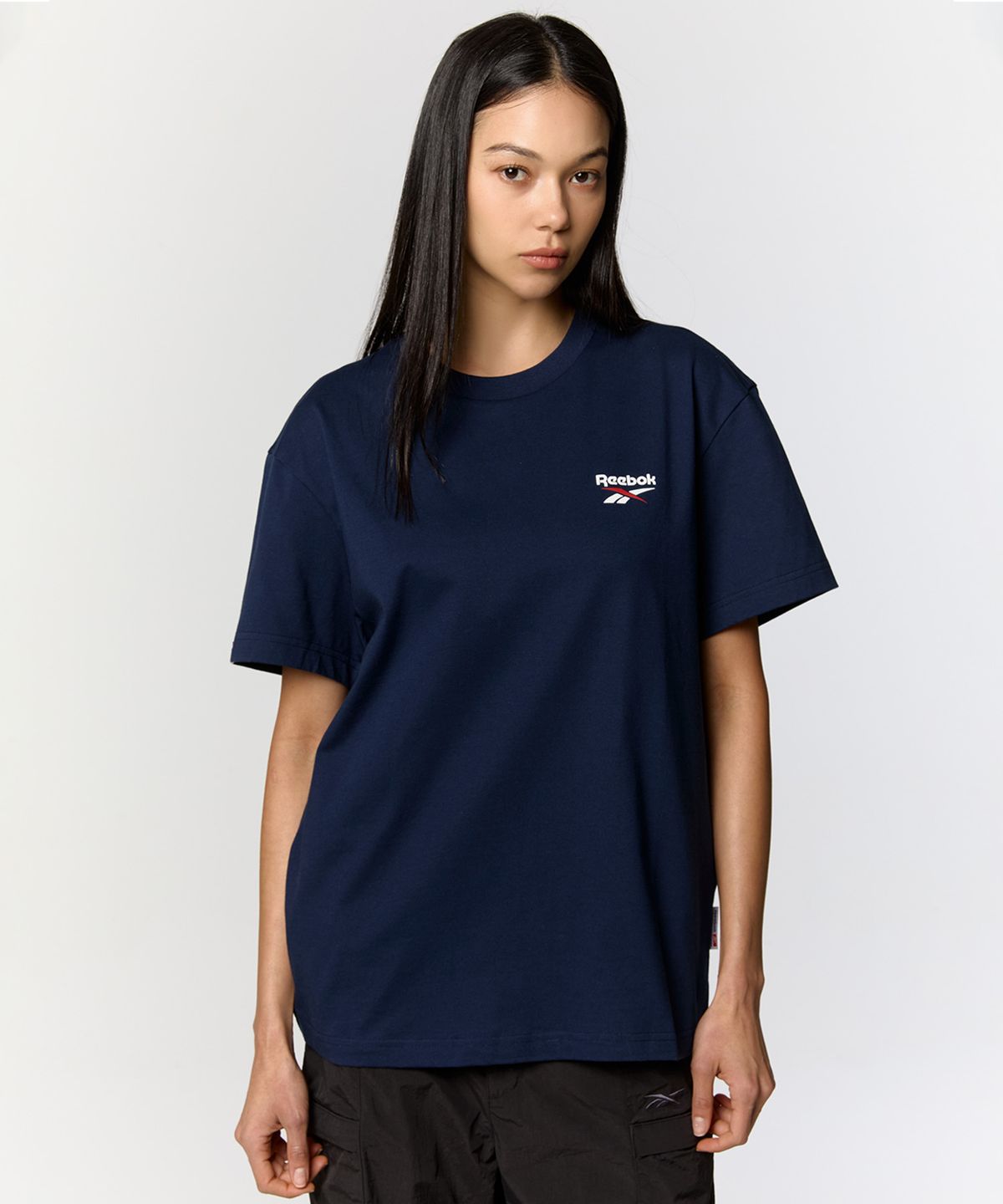 리복(REEBOK) 빅벡터 슬로건 티셔츠 - 네이비