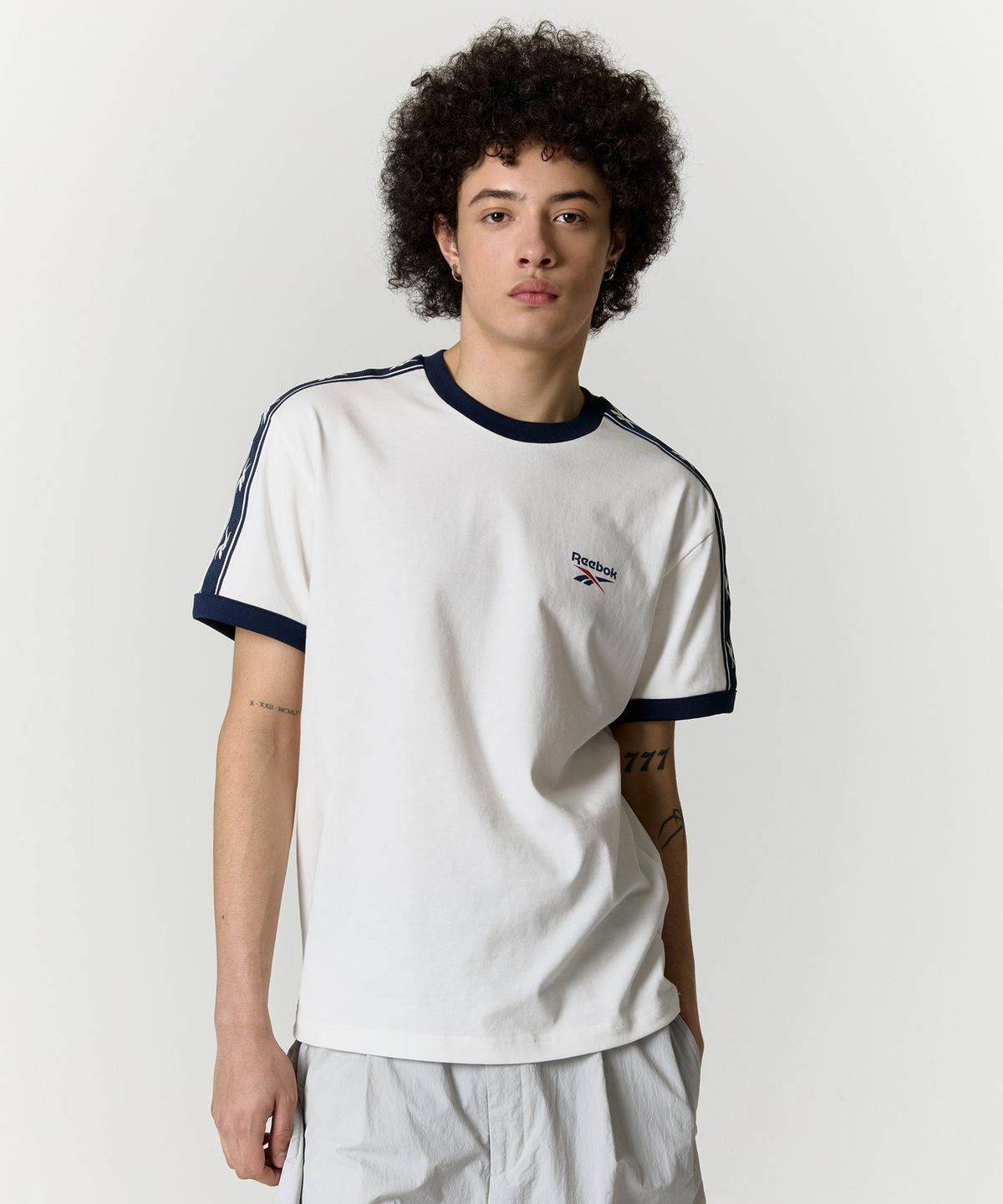 리복(REEBOK) 벡터 링거 티셔츠 - 화이트