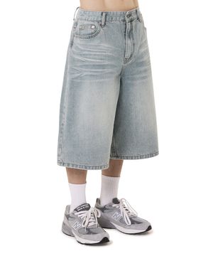 WIDE BERMUDA DENIM SHORTS - LIGHT BLUE