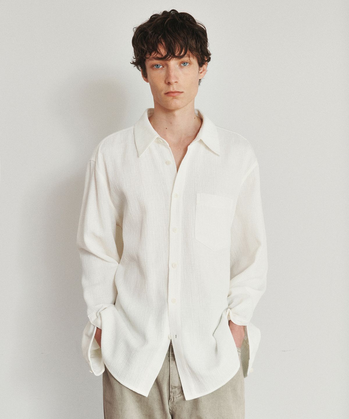 호이테(HEUTE) REGULAR COLLAR COTTON SHIRT (OFF WHITER)