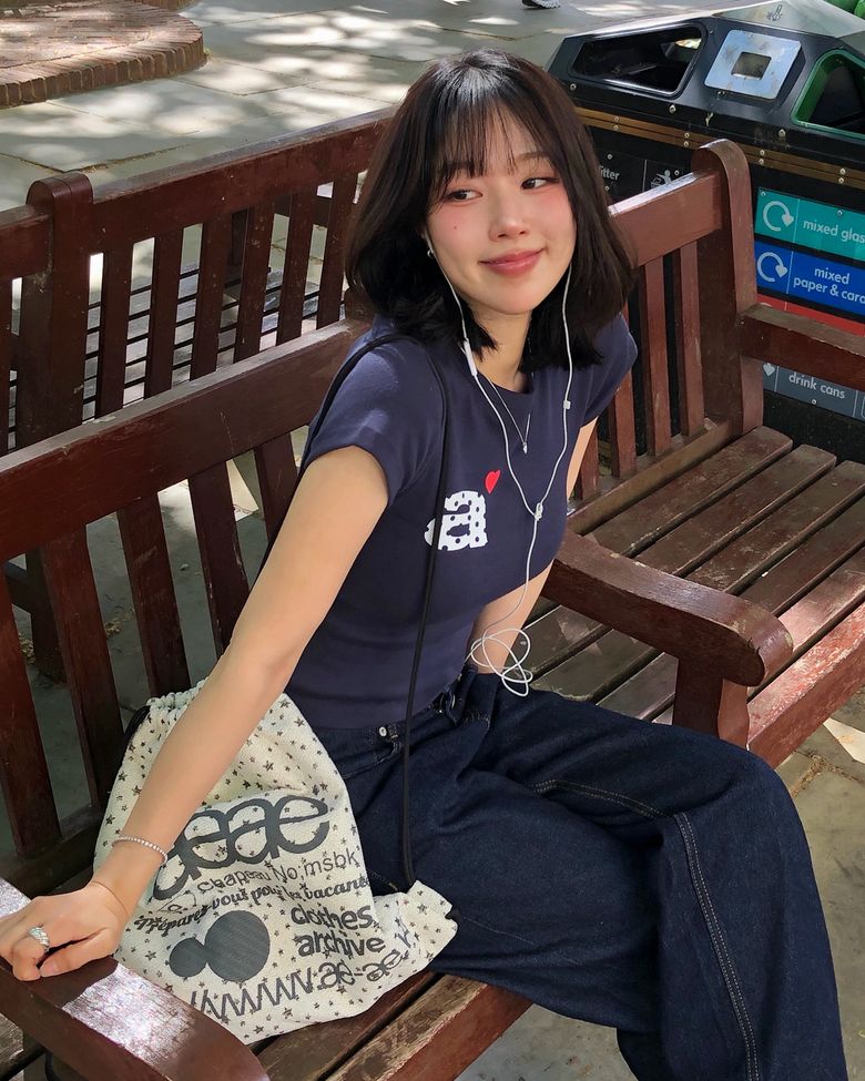 [토모토모 유인 PICK] DOT SMALL LETTER TEE [NAVY]