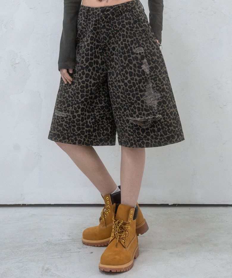 Leopard Bermuda Pants
