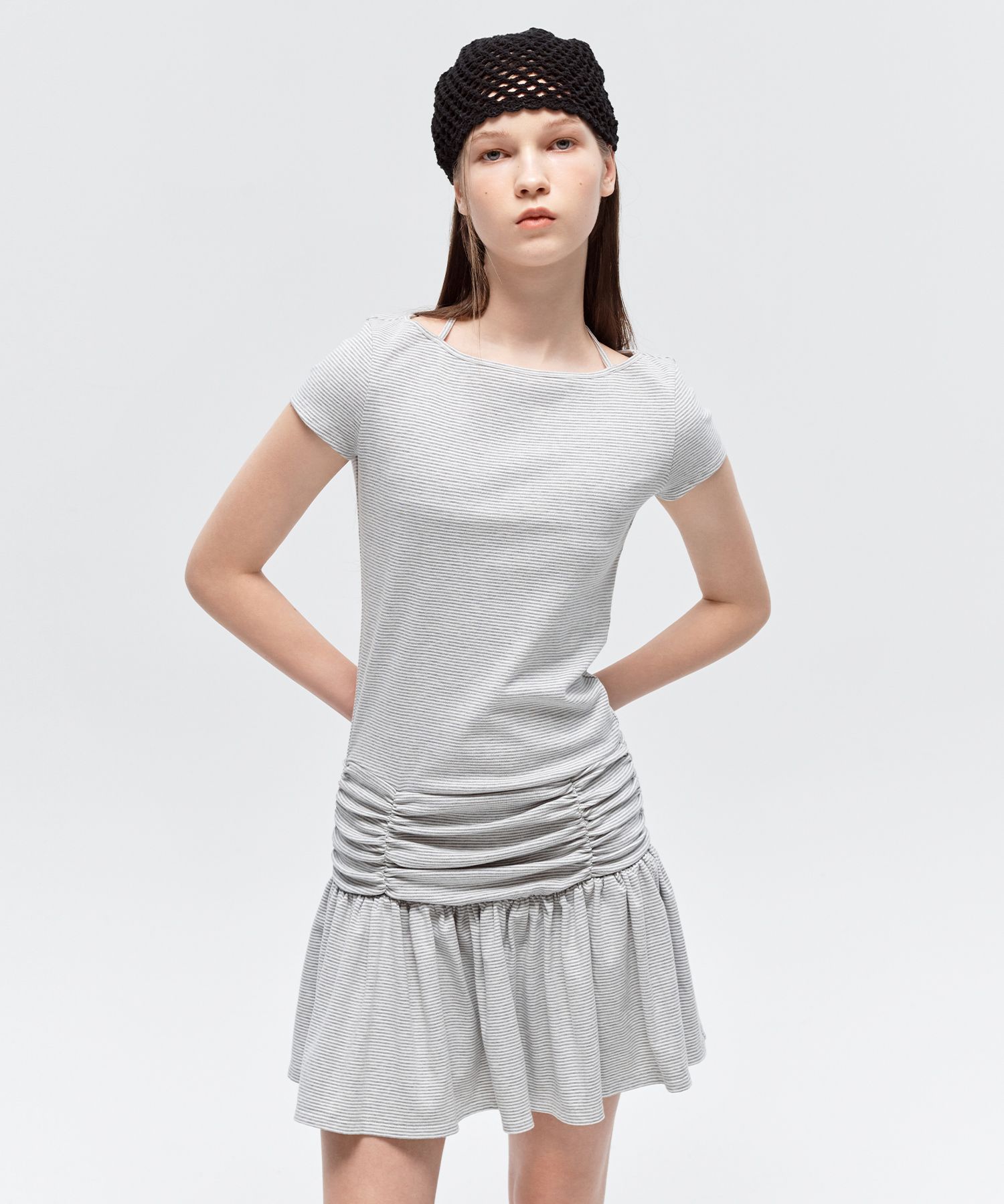 ワンピース citybreeze Shirring Halter Neck Mini DressBLACK CTH2OP05BK Access Fashion | Mini halter dress with a bow