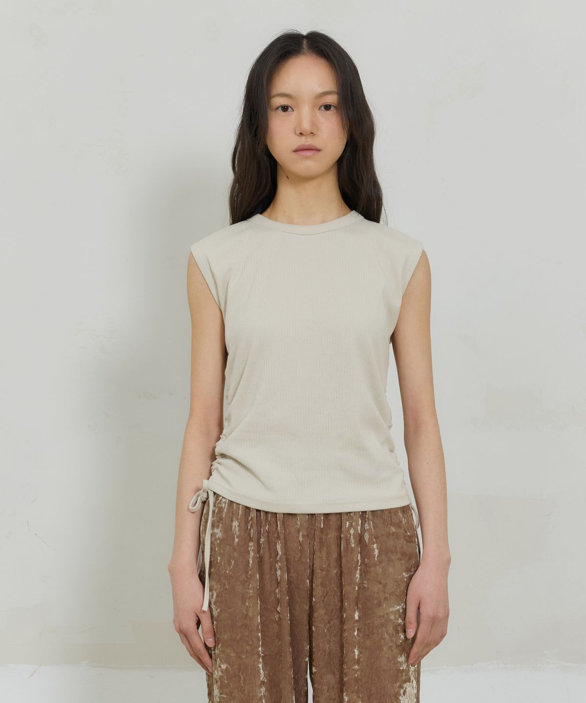 줄리아페페(JULIAPEPE) String Sleeveless Top (Beige)