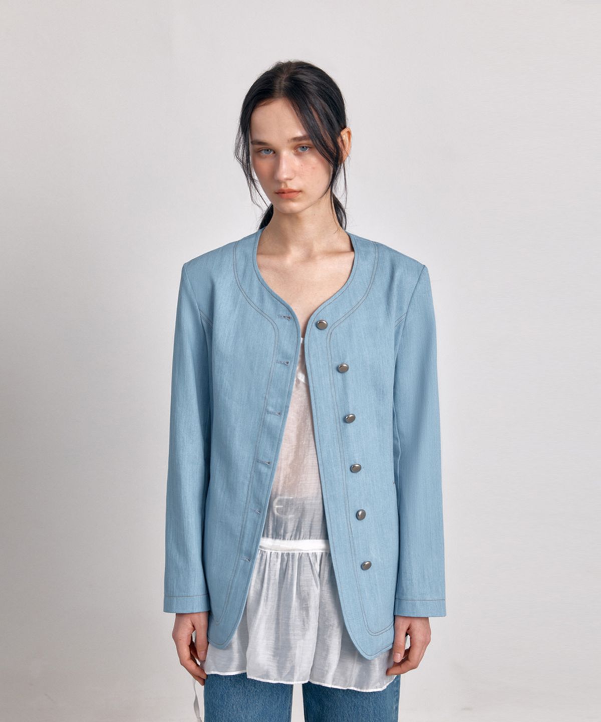 아바몰리(AVA MOLLI) PEACH-SHAPED NECK DENIM JK (BLUE)