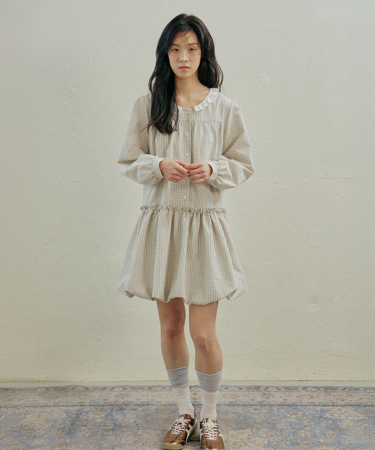 호쿠스포쿠스(HOKUSPOKUS) 벌룬 체크 드레스_베이지