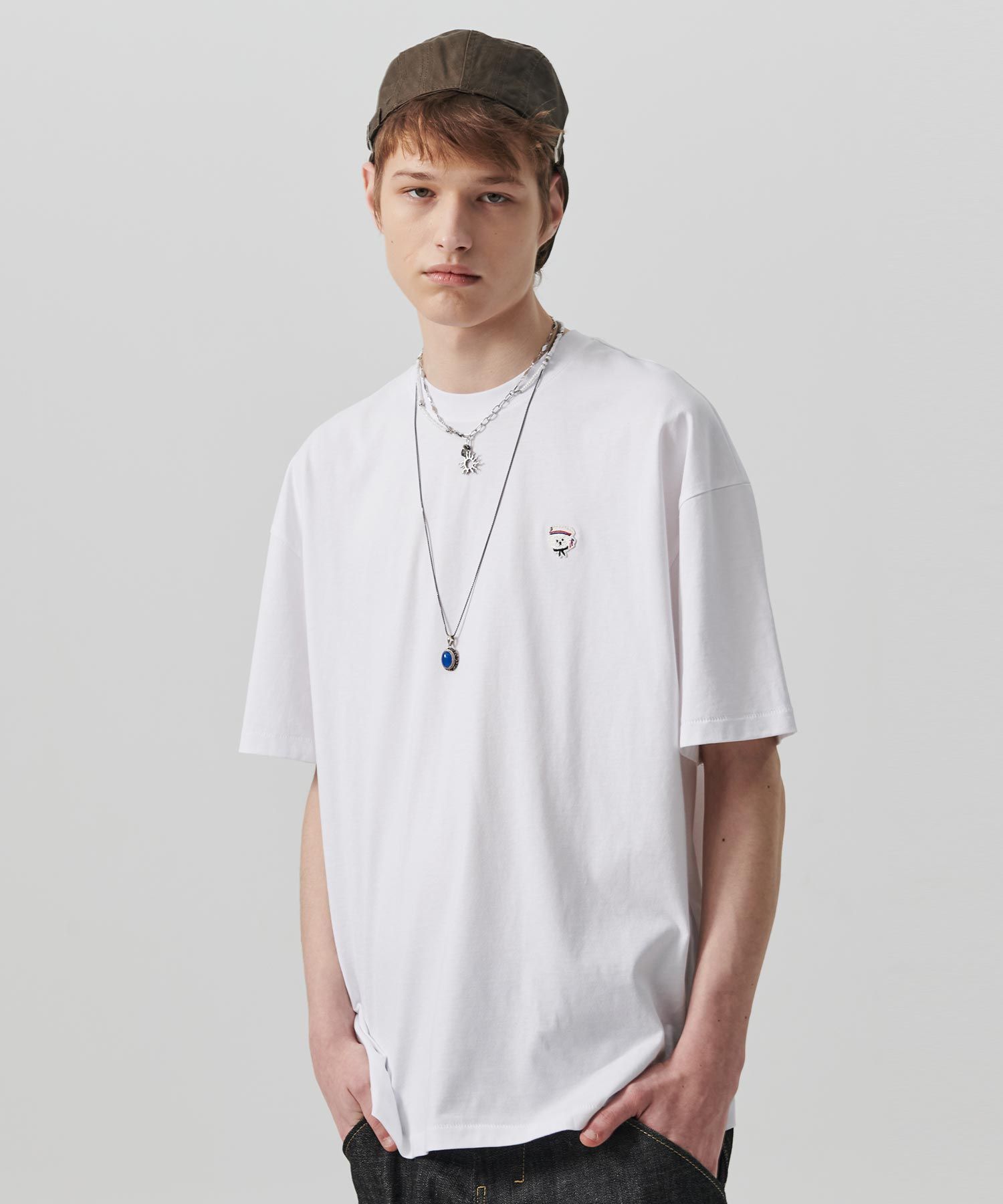 beyondclosetのBonjour Dog Wappen Short Sleeve T-Shirt 全3色 MUSINSA | BEYOND CLOSET Bonjour Dog Wappen Short Sleeve T