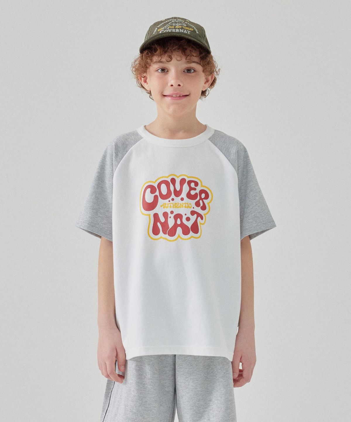 커버낫 키즈(COVERNAT KIDS) BURBLE 로고 라글란 반팔티셔츠 화이트 CK2502ST31WH