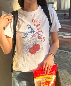 TOMATO IN BAG 슬림 반팔티_화이트