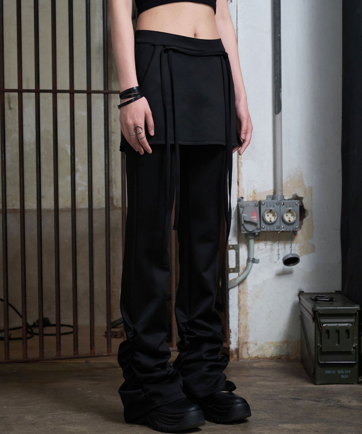 MUSINSA | HELENE PARIS Shirring Layered Skirt Bootcut Pants [Black]