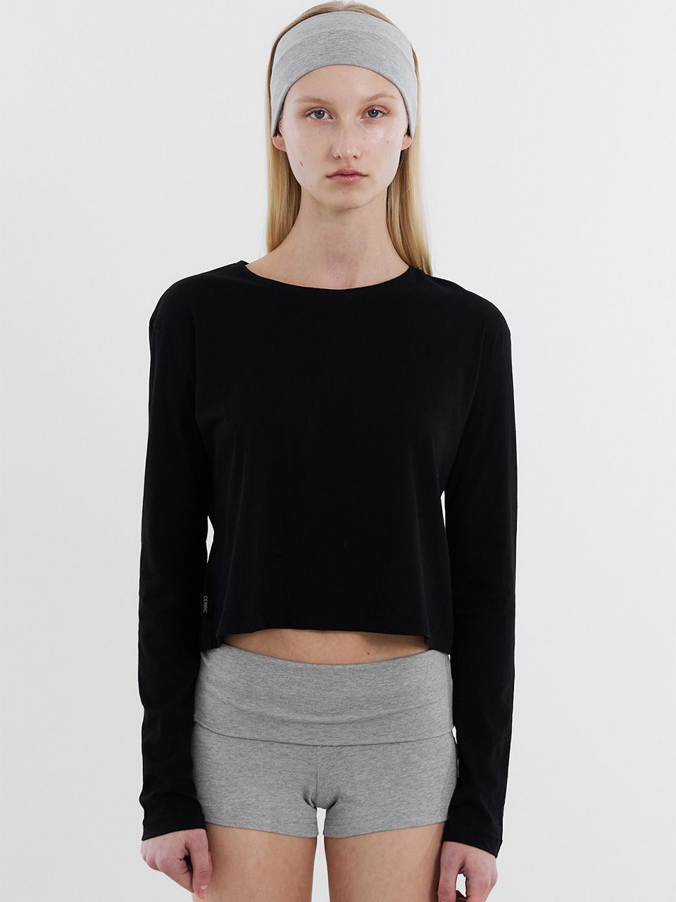 [CERRIC] CLASSIC LONG SLEEVE /追跡付 MUSINSA公式 | CERRIC CLASSIC LONG SLEEVE / BLACK