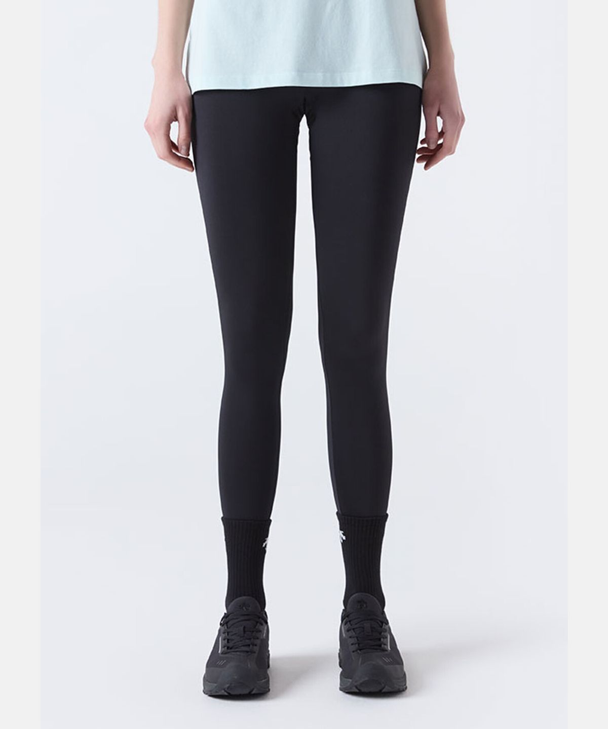 데상트(DESCENTE) 우먼스 9.5부 쿨링 레깅스 블랙 B 타입(SQ222PKL41)