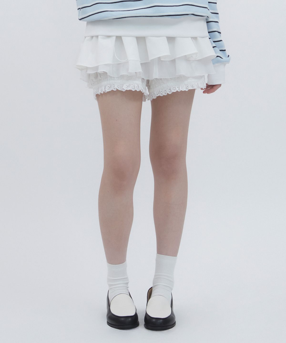 뚜오미오(TUOMIO) LAYERED BLOOMER SHORTS [WHITE]
