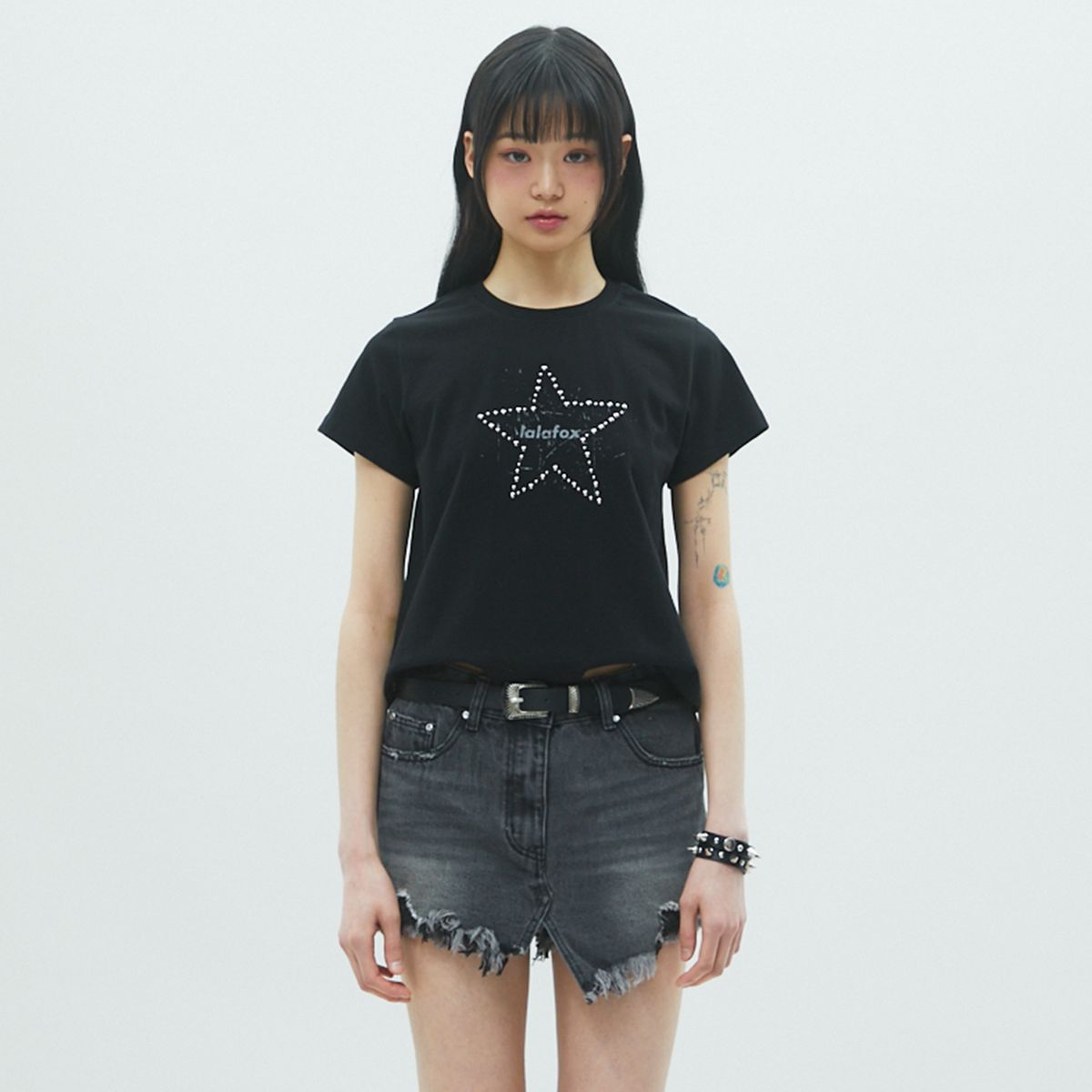 라라폭스(LALAFOX) LALA STAR HOTFIX T-SHIRT 반팔 티셔츠 BLACK BR2CH029