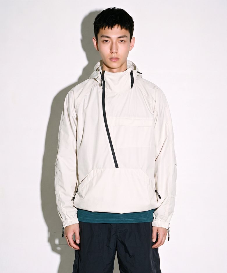 Hi-PORA CURVED ZIP WIND BREAKER ANORAK (IVORY)