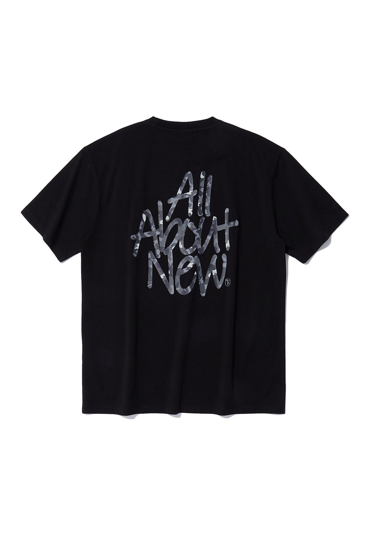 올어바웃뉴(ALL ABOUT NEW) 카모패턴 시그니처 로고 반팔 블랙 ANZ2TR38ABK